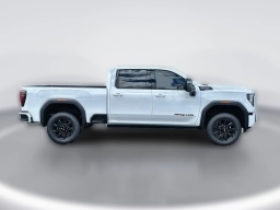 GMC Sierra 2500HD AT4 4WD Crew Cab 159" 2026
