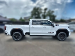 GMC Sierra 2500HD AT4 4WD Crew Cab 159" 2026
