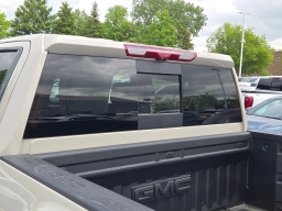 GMC Sierra 2500HD AT4 4WD Crew Cab 159" 2026