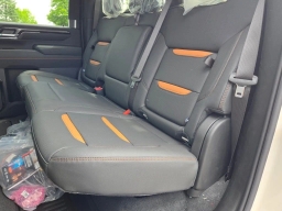 GMC Sierra 2500HD AT4 4WD Crew Cab 159" 2026