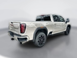 GMC Sierra 2500HD AT4 4WD Crew Cab 159" 2026