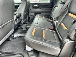 GMC Sierra 2500HD AT4 4WD Crew Cab 159" 2026