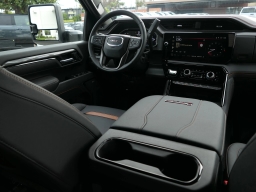 GMC Sierra 2500HD AT4 4WD Crew Cab 159" 2026