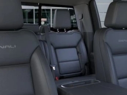 GMC Sierra 2500HD Denali 4WD Crew Cab 159" 2026