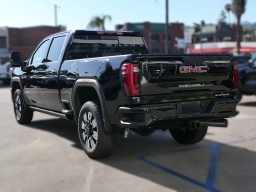 GMC Sierra 2500HD Denali 4WD Crew Cab 159" 2026