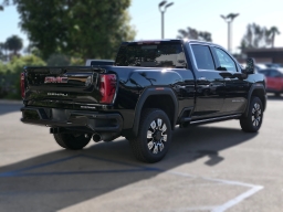 GMC Sierra 2500HD Denali 4WD Crew Cab 159" 2026