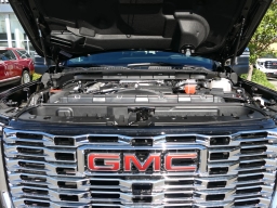 GMC Sierra 2500HD Denali 4WD Crew Cab 159" 2026