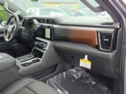 GMC Sierra 2500HD Denali 4WD Crew Cab 159" 2026
