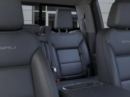 GMC Sierra 2500HD Denali 4WD Crew Cab 159" 2026