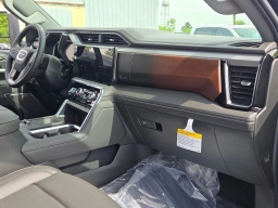 GMC Sierra 2500HD Denali 4WD Crew Cab 159" 2026