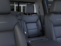 GMC Sierra 2500HD Denali 4WD Crew Cab 172" 2026