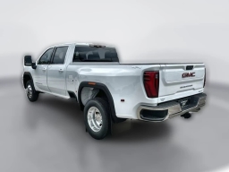 GMC Sierra 3500HD SLE 4WD Crew Cab 159" 2026