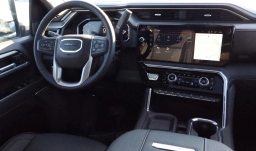 GMC Sierra 3500HD Denali 4WD Crew Cab 159" 2026