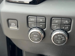 GMC Sierra 3500HD Denali 4WD Crew Cab 159" 2026
