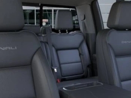 GMC Sierra 3500HD Denali 4WD Crew Cab 172" 2026