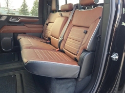 GMC Sierra 2500HD Denali Ultimate 4WD Crew Cab 159" 2026