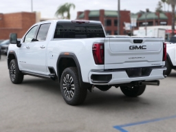 GMC Sierra 2500HD Denali Ultimate 4WD Crew Cab 159" 2026