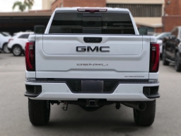 GMC Sierra 2500HD Denali Ultimate 4WD Crew Cab 159" 2026