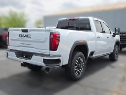 GMC Sierra 2500HD Denali Ultimate 4WD Crew Cab 159" 2026
