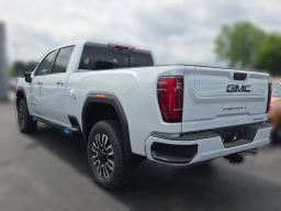 GMC Sierra 2500HD Denali Ultimate 4WD Crew Cab 159" 2026