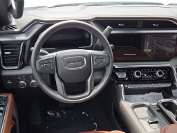 GMC Sierra 2500HD Denali Ultimate 4WD Crew Cab 159" 2026