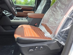 GMC Sierra 2500HD Denali Ultimate 4WD Crew Cab 159" 2026