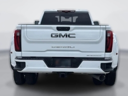 GMC Sierra 3500HD Denali Ultimate 4WD Crew Cab 159" 2026