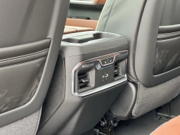 GMC Sierra 3500HD Denali Ultimate 4WD Crew Cab 159" 2026