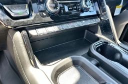 GMC Sierra 2500HD AT4X 4WD Crew Cab 159" 2026