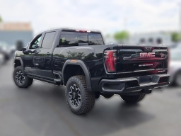 GMC Sierra 2500HD AT4X 4WD Crew Cab 159" 2026