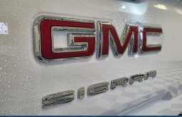 GMC Sierra 1500 Pro 2WD Crew Cab 147" 2026