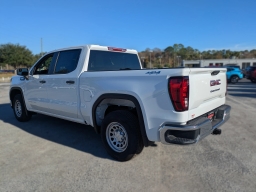 GMC Sierra 1500 Pro 4WD Crew Cab 147" 2026