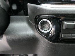 GMC Sierra 1500 SLE 4WD Crew Cab 147" 2026