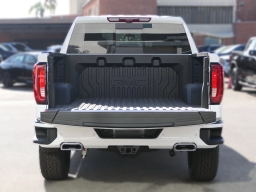GMC Sierra 1500 AT4 4WD Crew Cab 147" 2026