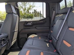 GMC Sierra 1500 AT4 4WD Crew Cab 147" 2026