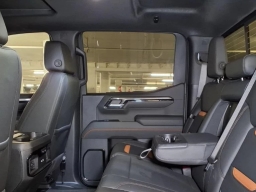 GMC Sierra 1500 AT4 4WD Crew Cab 147" 2026