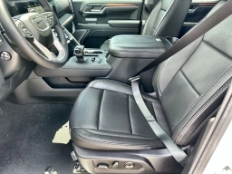 GMC Sierra 1500 Denali 4WD Crew Cab 147" 2026