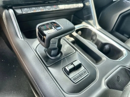 GMC Sierra 1500 Denali 4WD Crew Cab 147" 2026