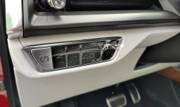 Cadillac VISTIQ Luxury AWD 4dr 2026