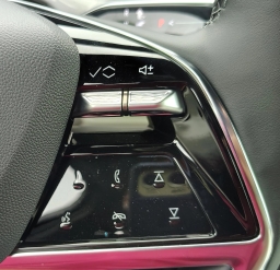 Cadillac VISTIQ Luxury AWD 4dr 2026