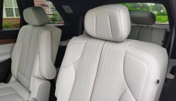 Cadillac VISTIQ Luxury AWD 4dr 2026