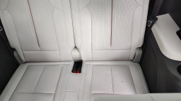Cadillac VISTIQ Luxury AWD 4dr 2026