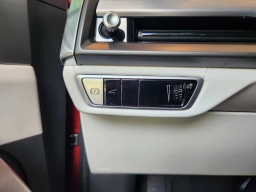 Cadillac VISTIQ Luxury AWD 4dr 2026