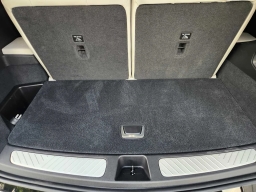 Cadillac VISTIQ Luxury AWD 4dr 2026