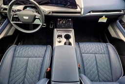Cadillac VISTIQ Premium Luxury AWD 4dr 2026
