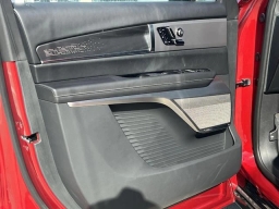 Cadillac VISTIQ Platinum AWD 4dr 2026