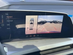 Cadillac VISTIQ Platinum AWD 4dr 2026