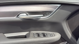 Cadillac XT5 AWD Luxury 4dr 2026