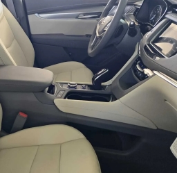 Cadillac XT5 FWD Premium Luxury 4dr 2026