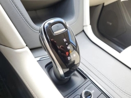 Cadillac XT5 FWD Premium Luxury 4dr 2026